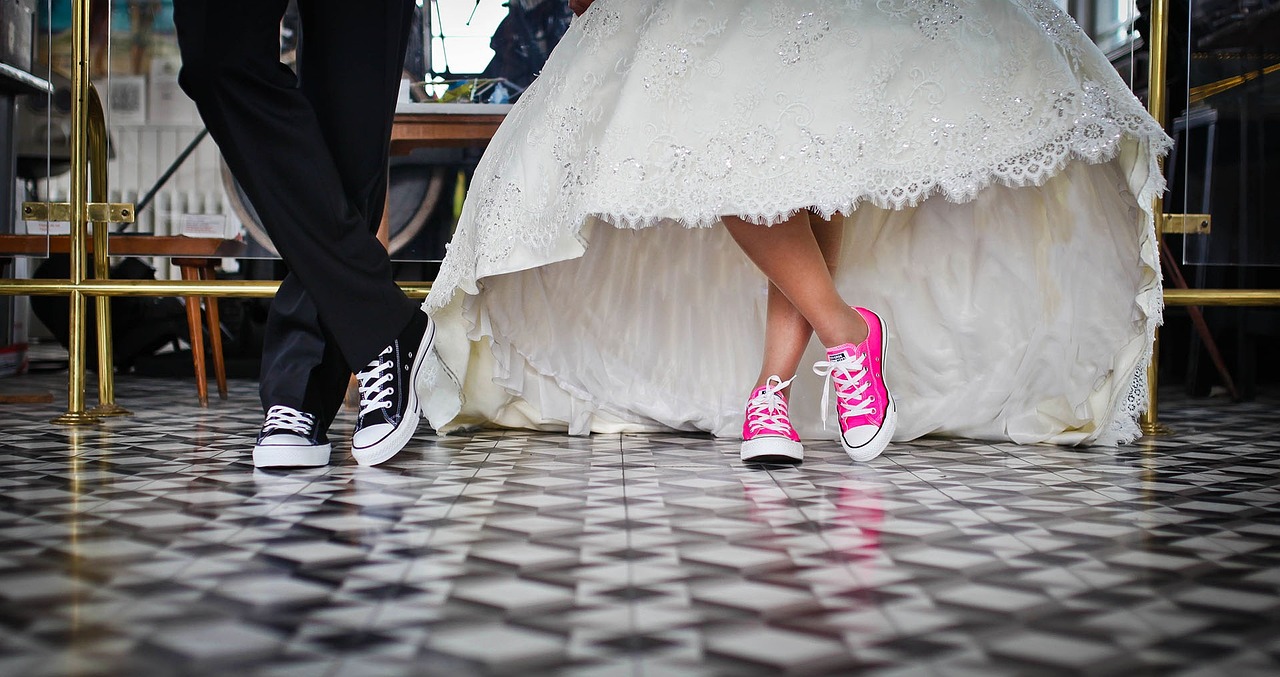 Co symbolizują podwiązki ślubne i jak je dopasować do całej stylizacji? Wedding Dream Shop  